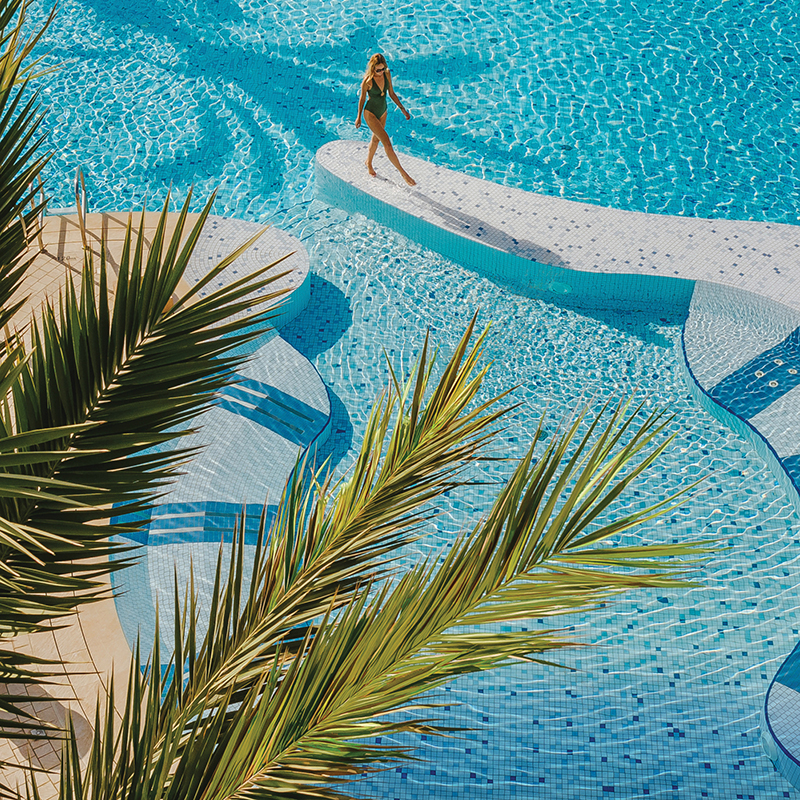 Four Seasons - Image 12