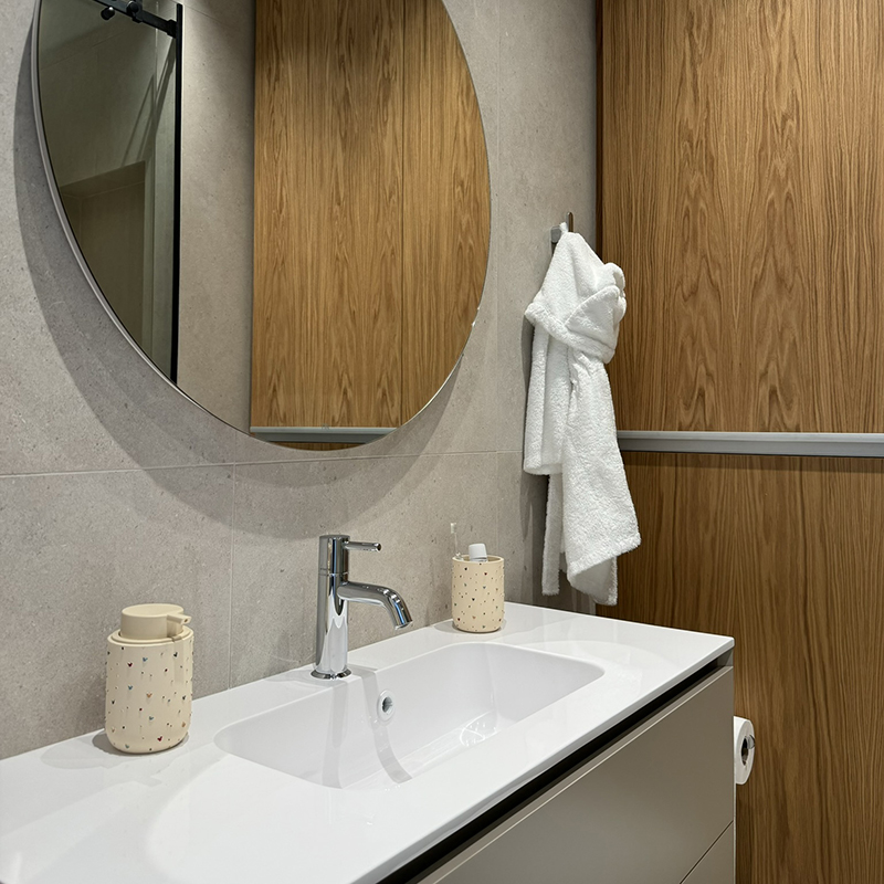 Private Residence - Image 8