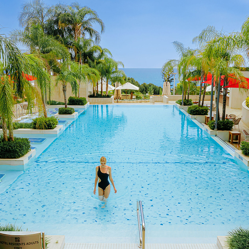 Four Seasons - Image 14